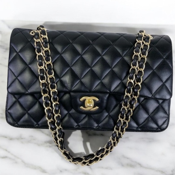 Authentic Lambskin Jumbo Classic Double Flap Bag GHW - Picture 2 of 16